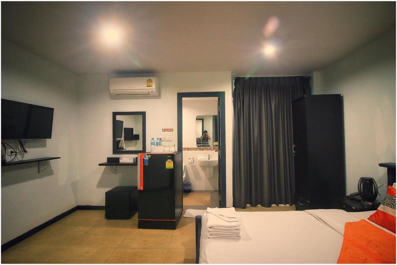 Colora Hotel Patong Phuket Εξωτερικό φωτογραφία