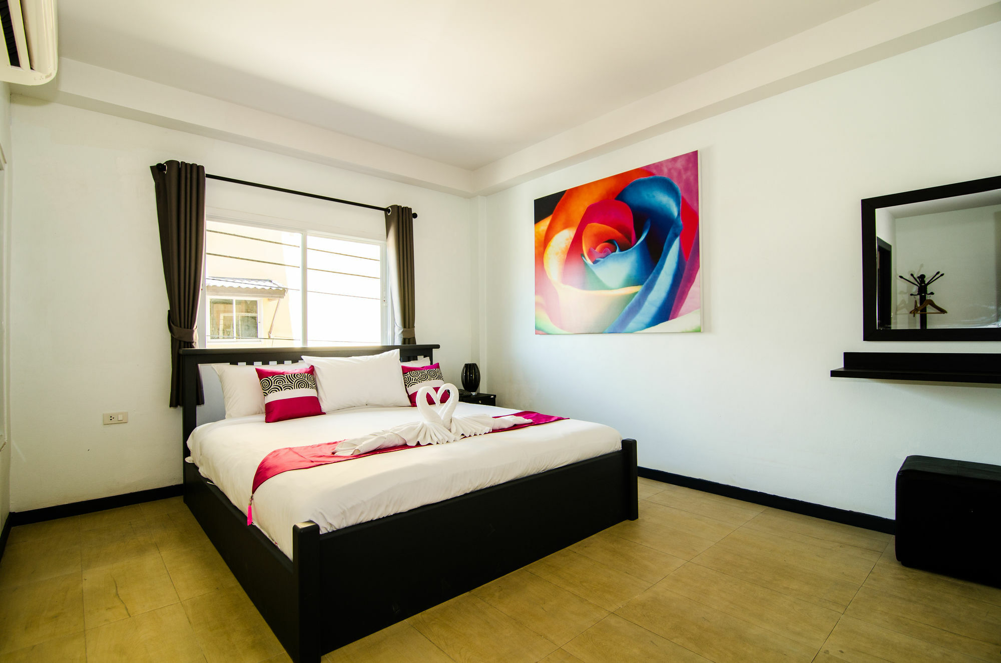 Colora Hotel Patong Phuket Εξωτερικό φωτογραφία