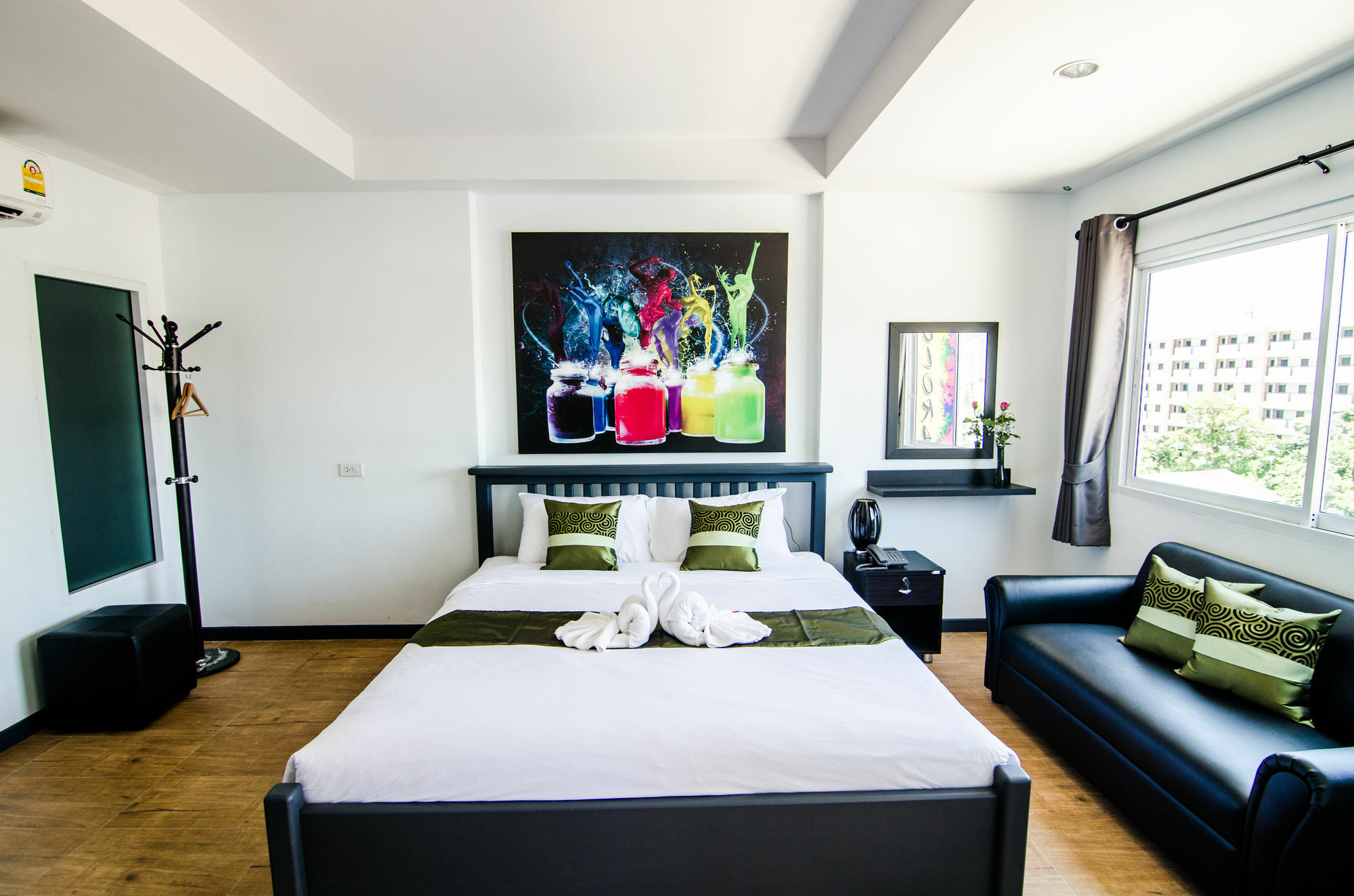 Colora Hotel Patong Phuket Εξωτερικό φωτογραφία