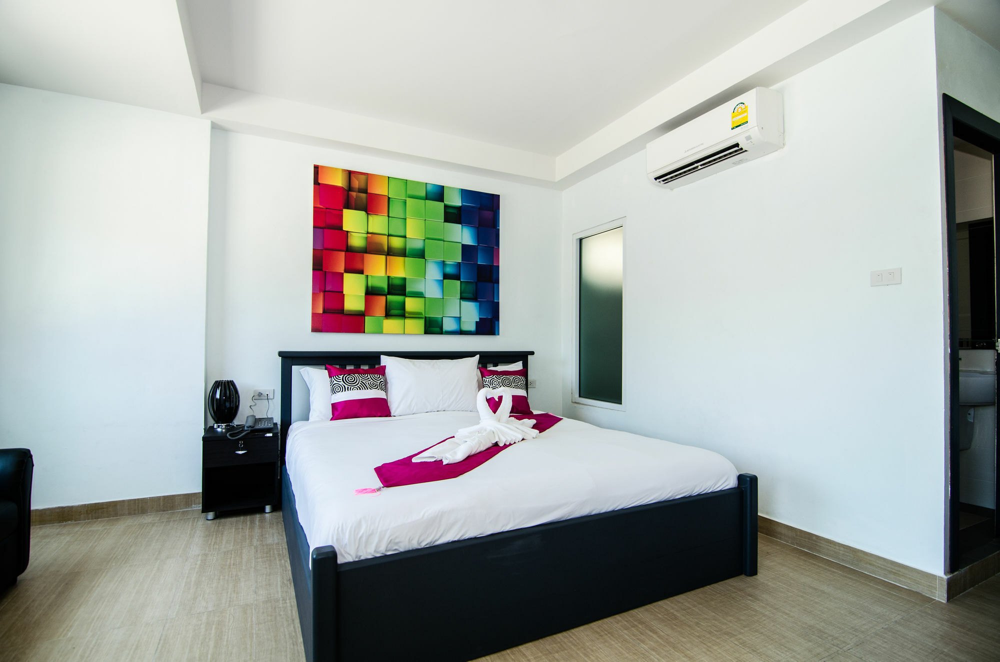 Colora Hotel Patong Phuket Εξωτερικό φωτογραφία
