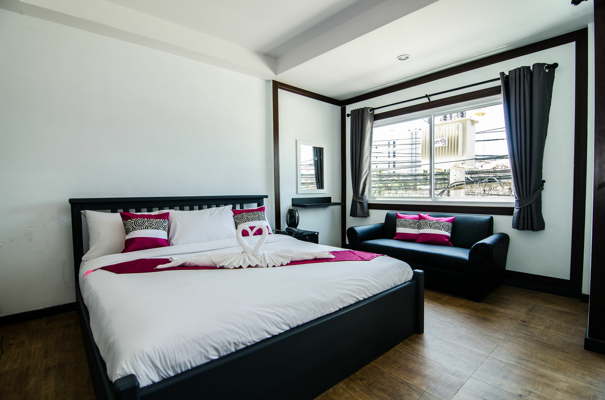 Colora Hotel Patong Phuket Εξωτερικό φωτογραφία