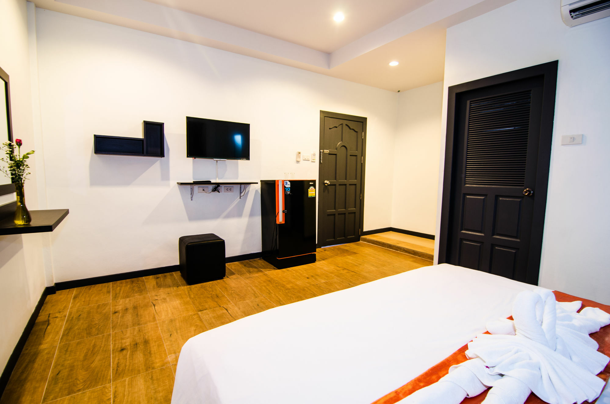 Colora Hotel Patong Phuket Εξωτερικό φωτογραφία